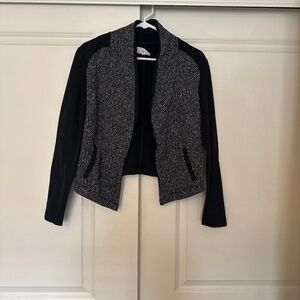 Sweater/Jacket